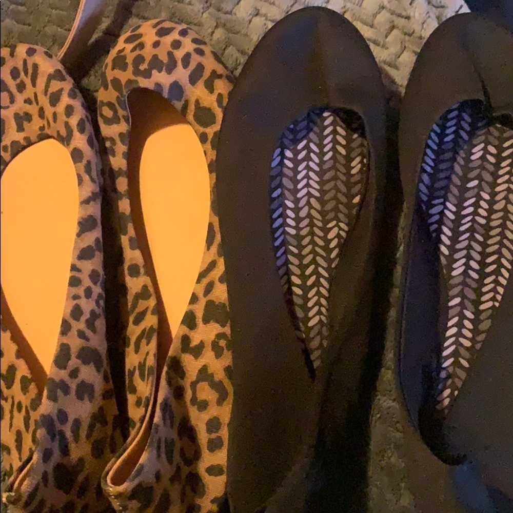 2 pairs of Time & Tru Flats
